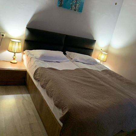 Tetne Qor Guesthouse Μέστια Εξωτερικό φωτογραφία