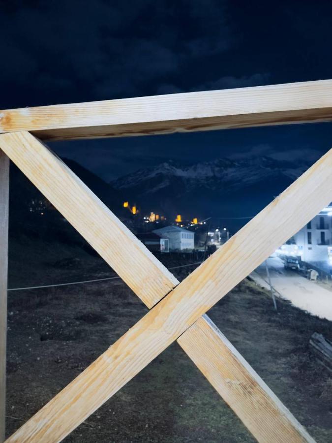 Tetne Qor Guesthouse Μέστια Εξωτερικό φωτογραφία