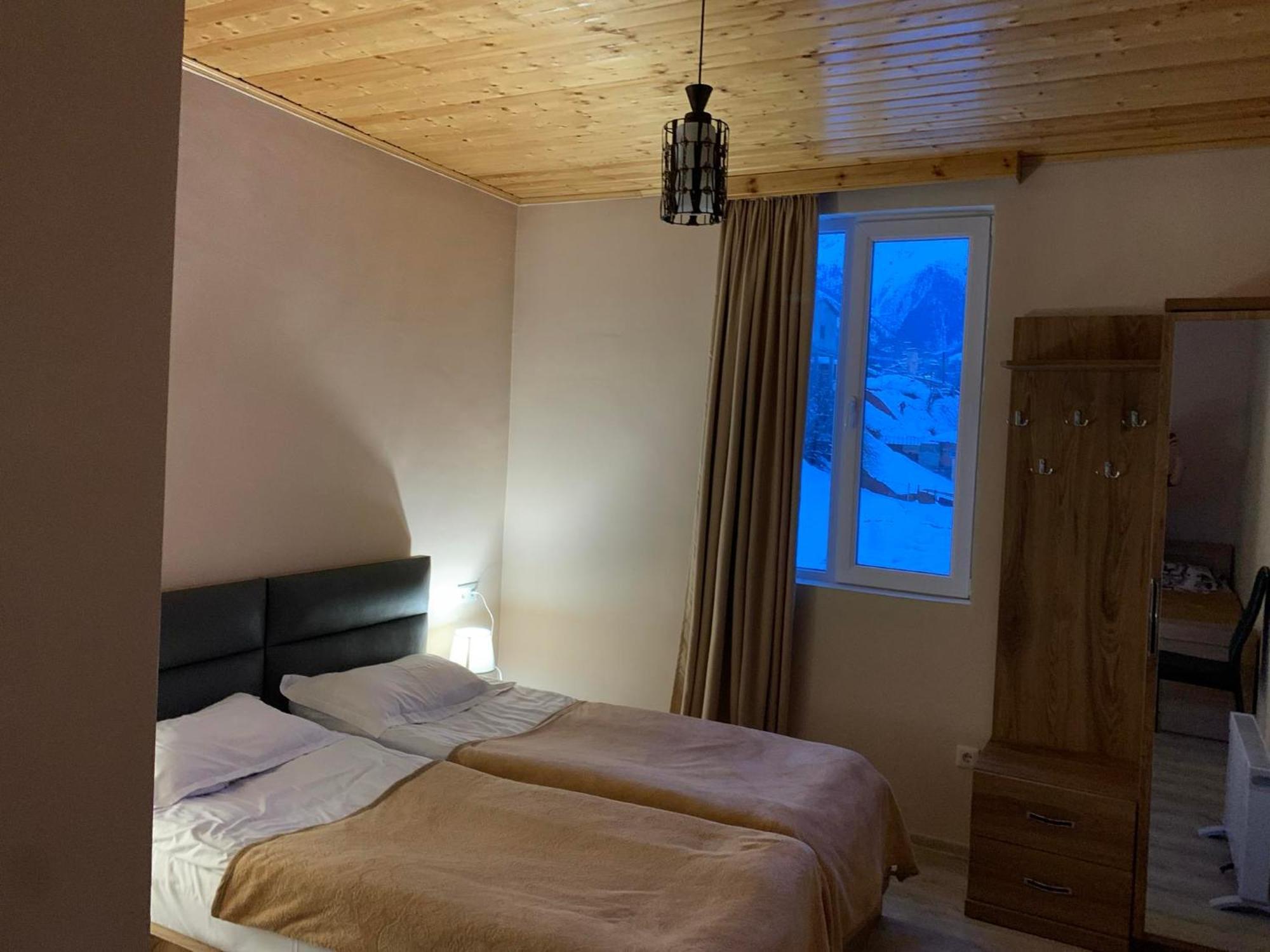 Tetne Qor Guesthouse Μέστια Εξωτερικό φωτογραφία