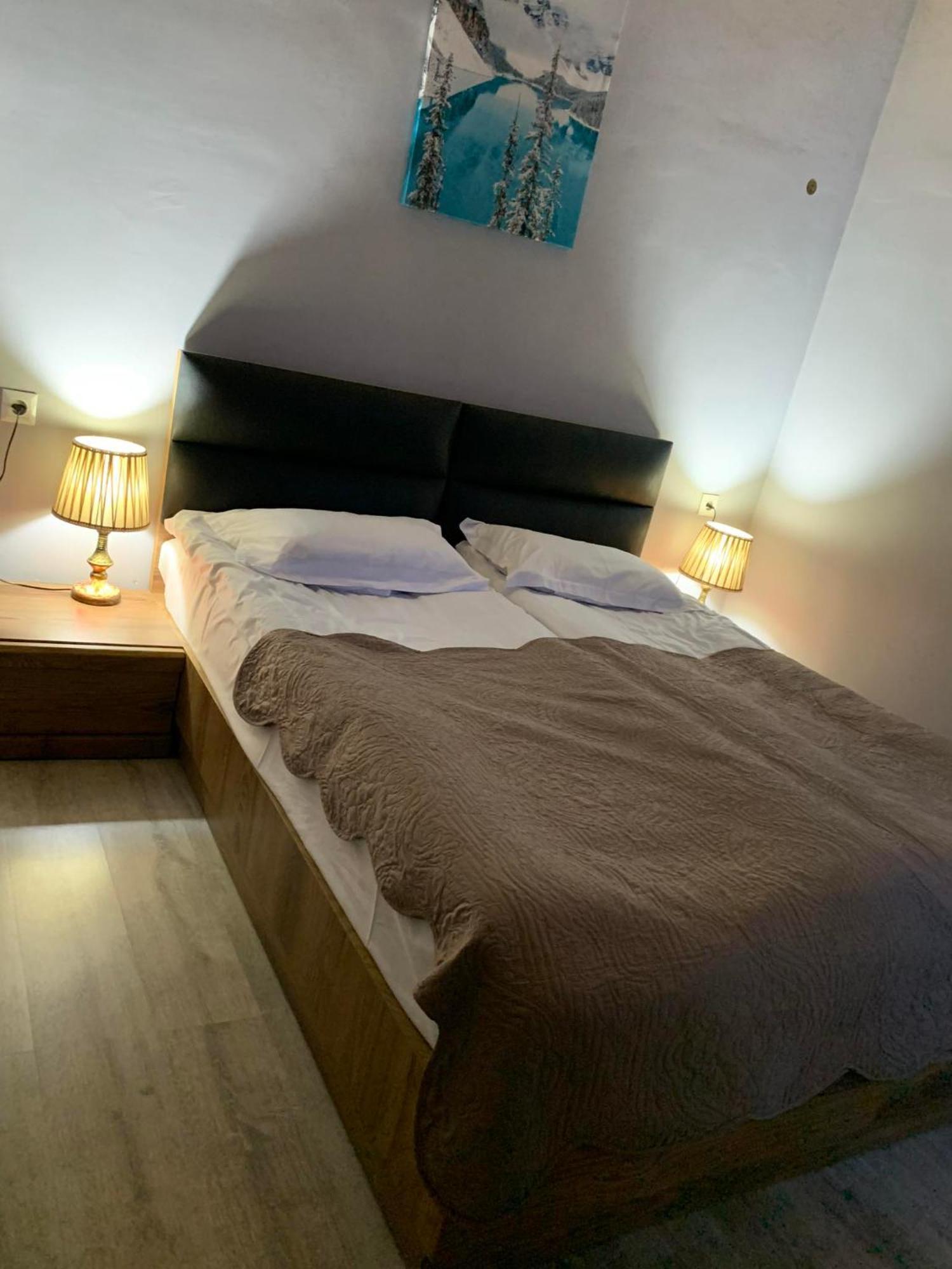 Tetne Qor Guesthouse Μέστια Εξωτερικό φωτογραφία
