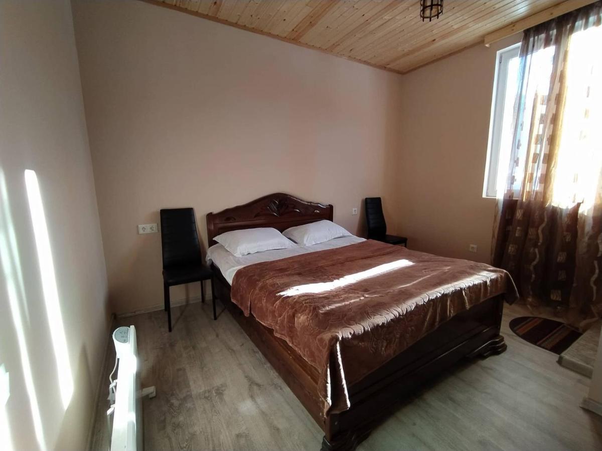 Tetne Qor Guesthouse Μέστια Εξωτερικό φωτογραφία