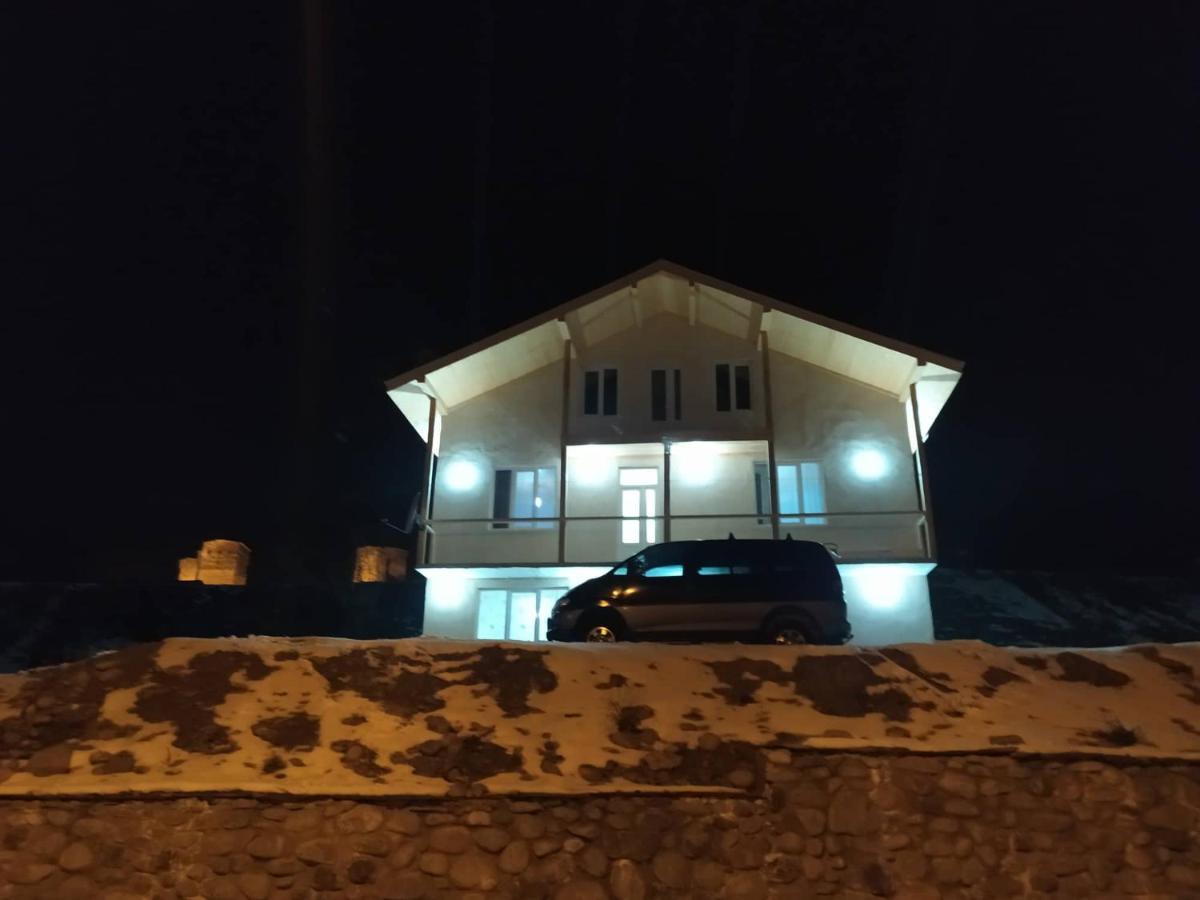 Tetne Qor Guesthouse Μέστια Εξωτερικό φωτογραφία