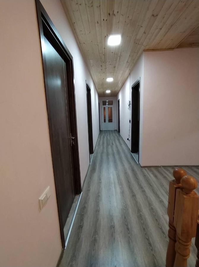 Tetne Qor Guesthouse Μέστια Εξωτερικό φωτογραφία